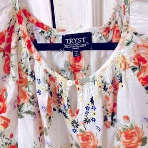 Tryst Flowy Cotton Rose print peasant style tunic SMALL